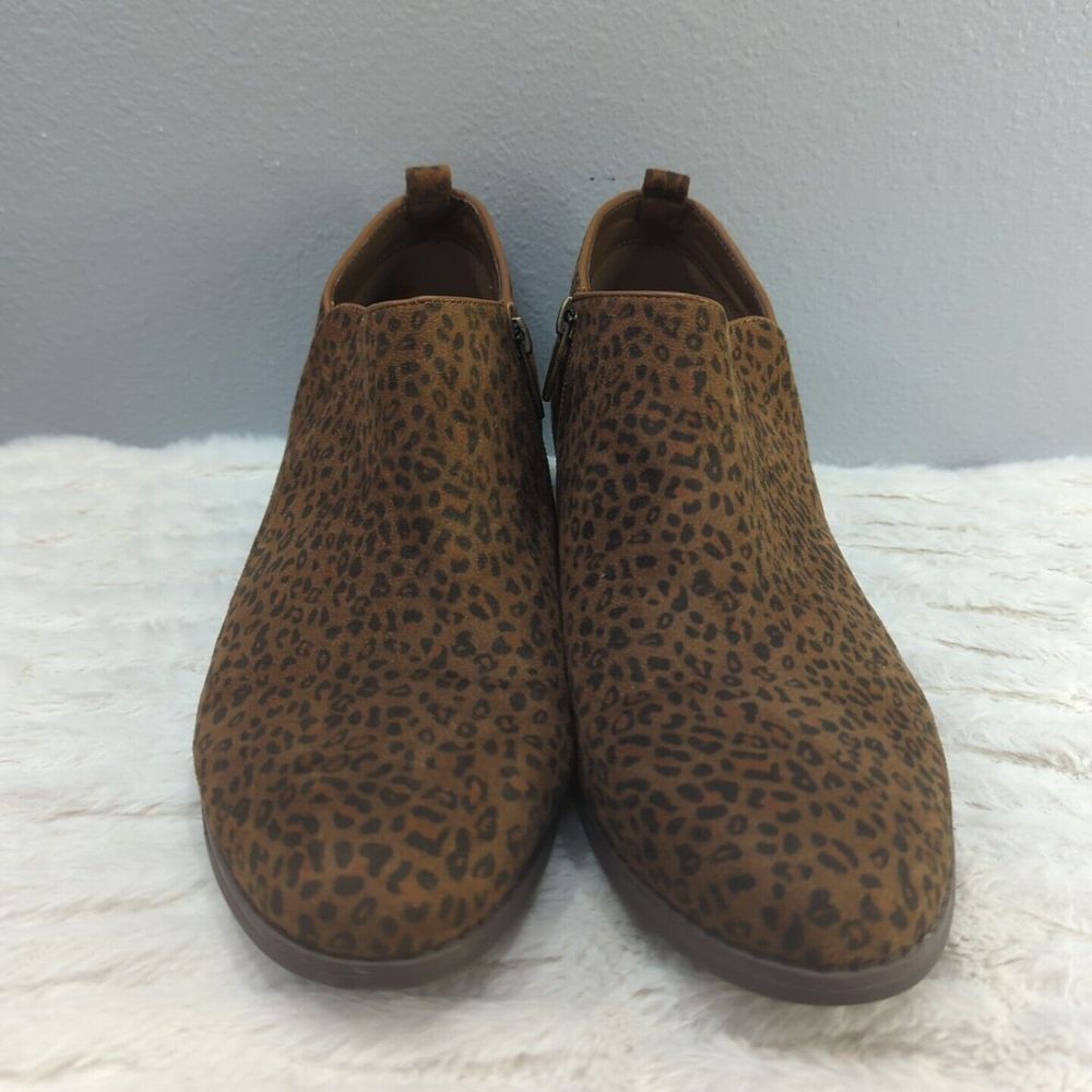 Eva & Zoe Women's Cheetah Print Faux-Suede Ankle Boots Size 11 - Picture 2 of 10